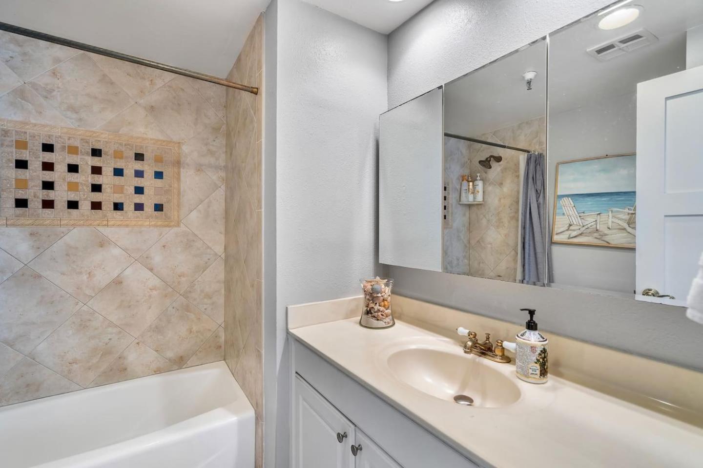Front Bliss - Entire - Crystal Pier Holiday home *
